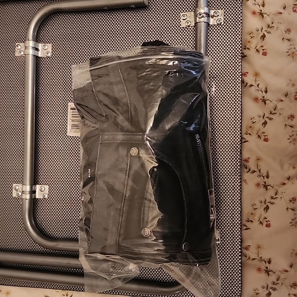 Balmain Paris Men's Pants - Picture 16 of 16